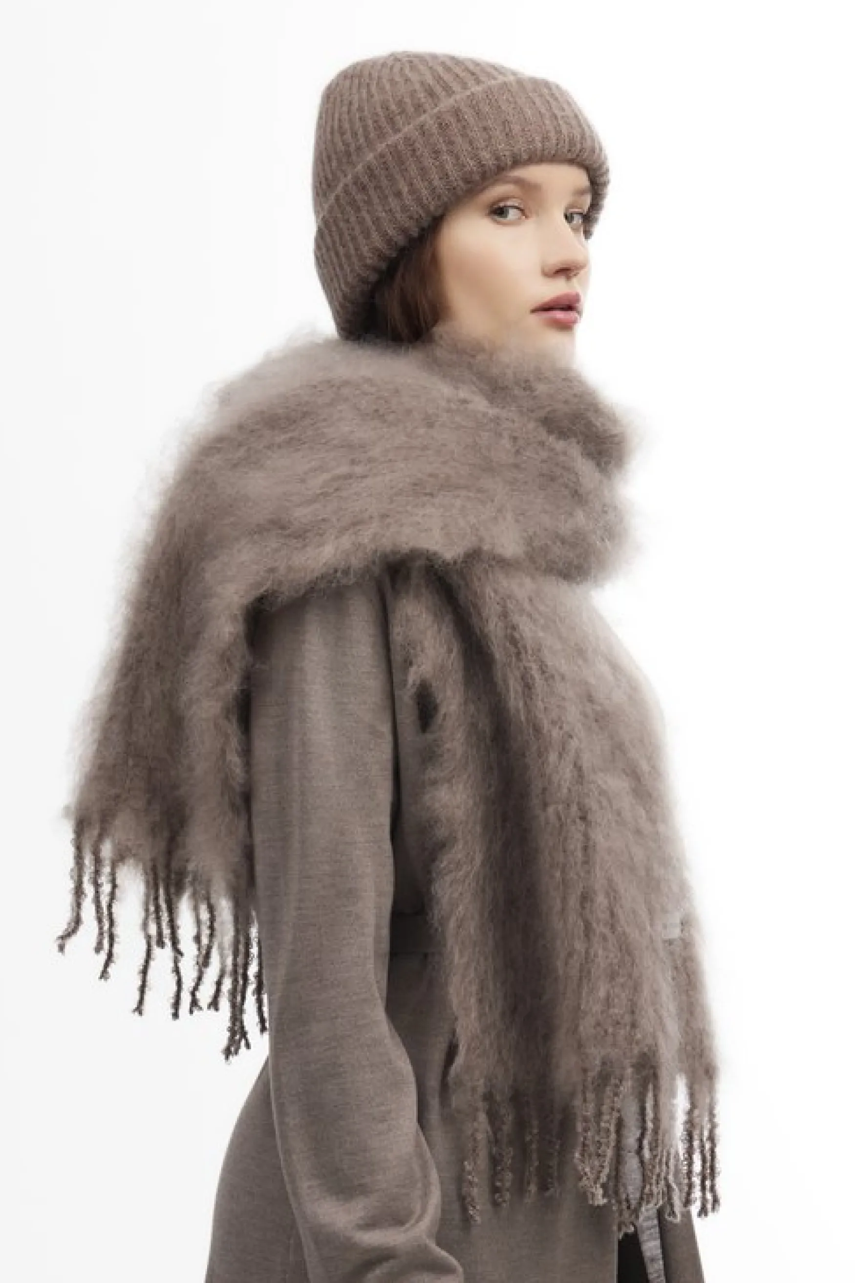 Best Balmuir Adalyn beanie, smoke