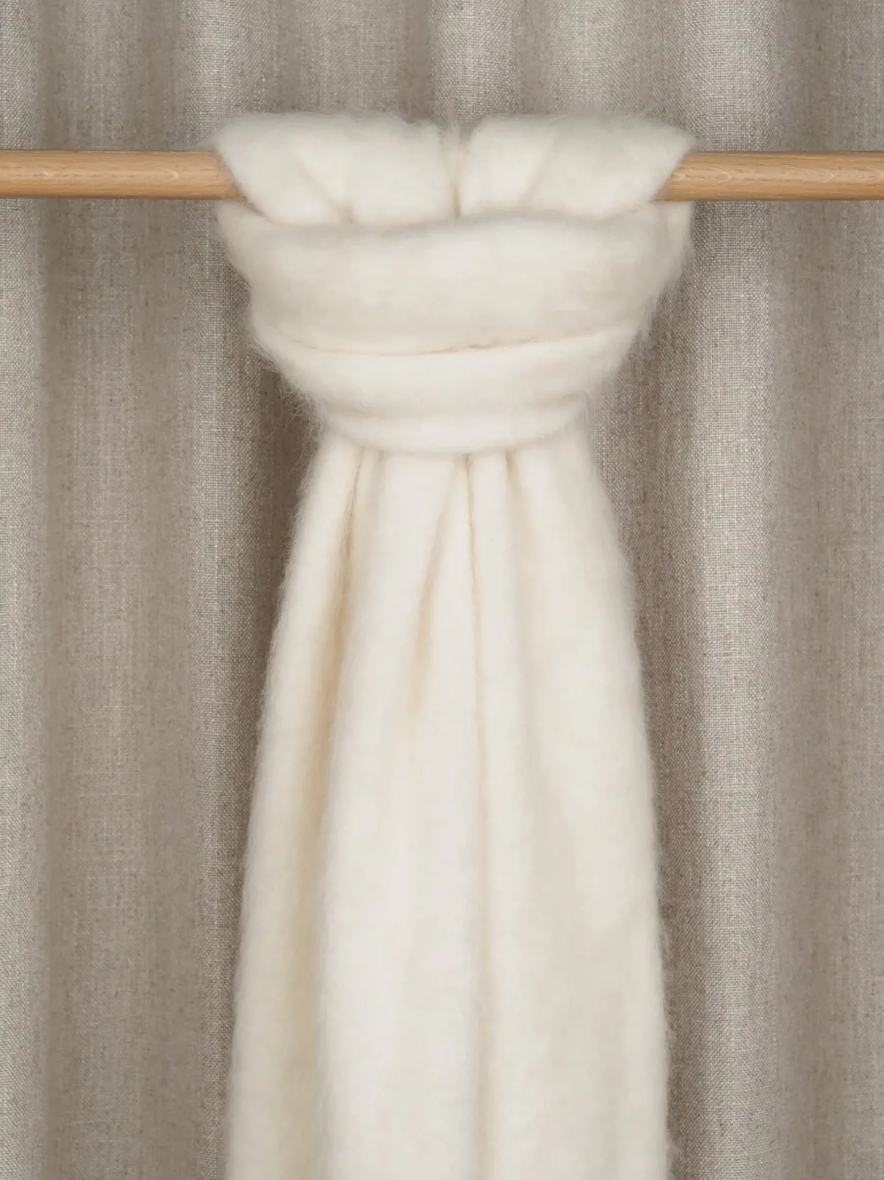 Sale Original Story Alina alpaca blend scarf, cream