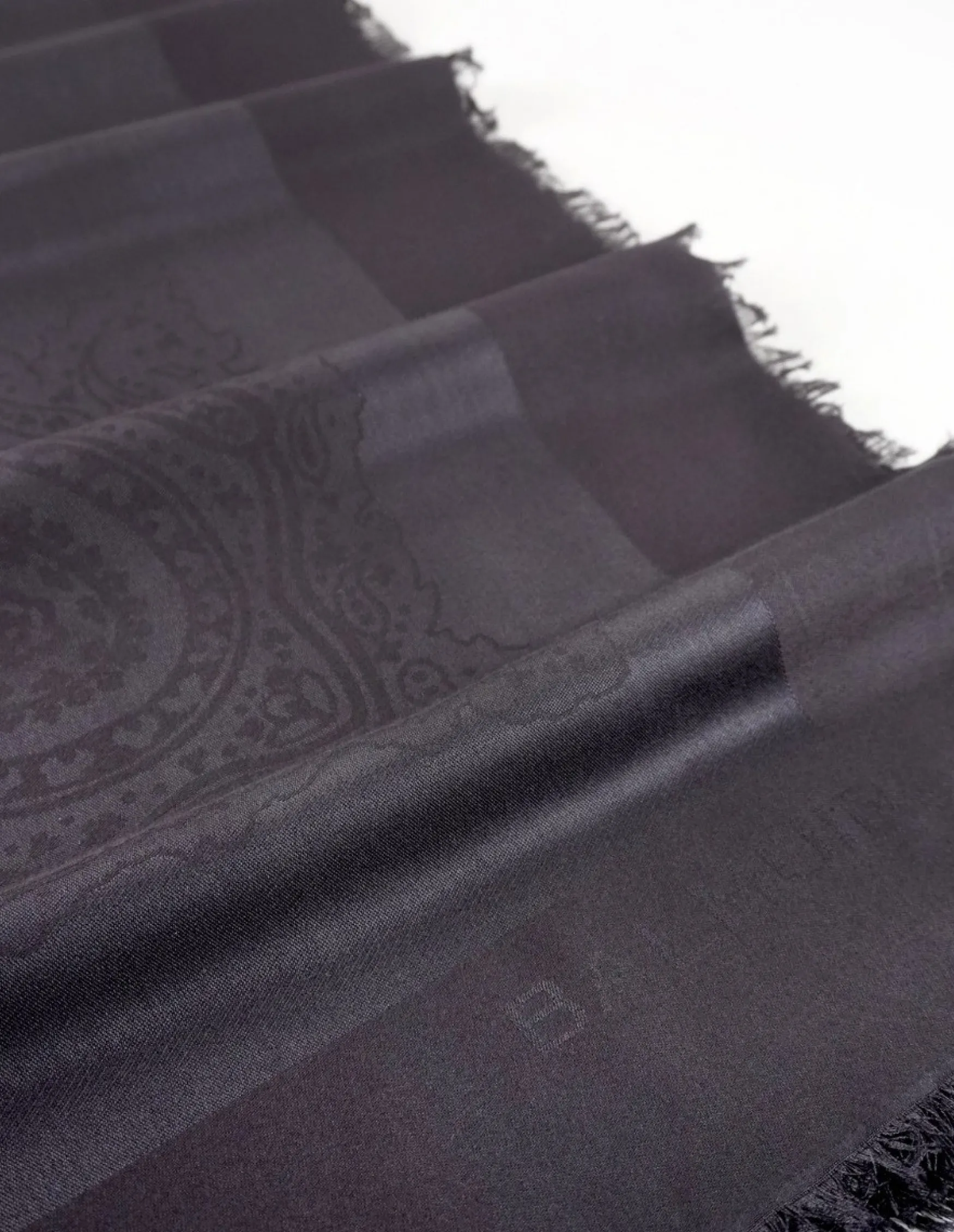 Discount Balmuir Capri 140x140, solid black