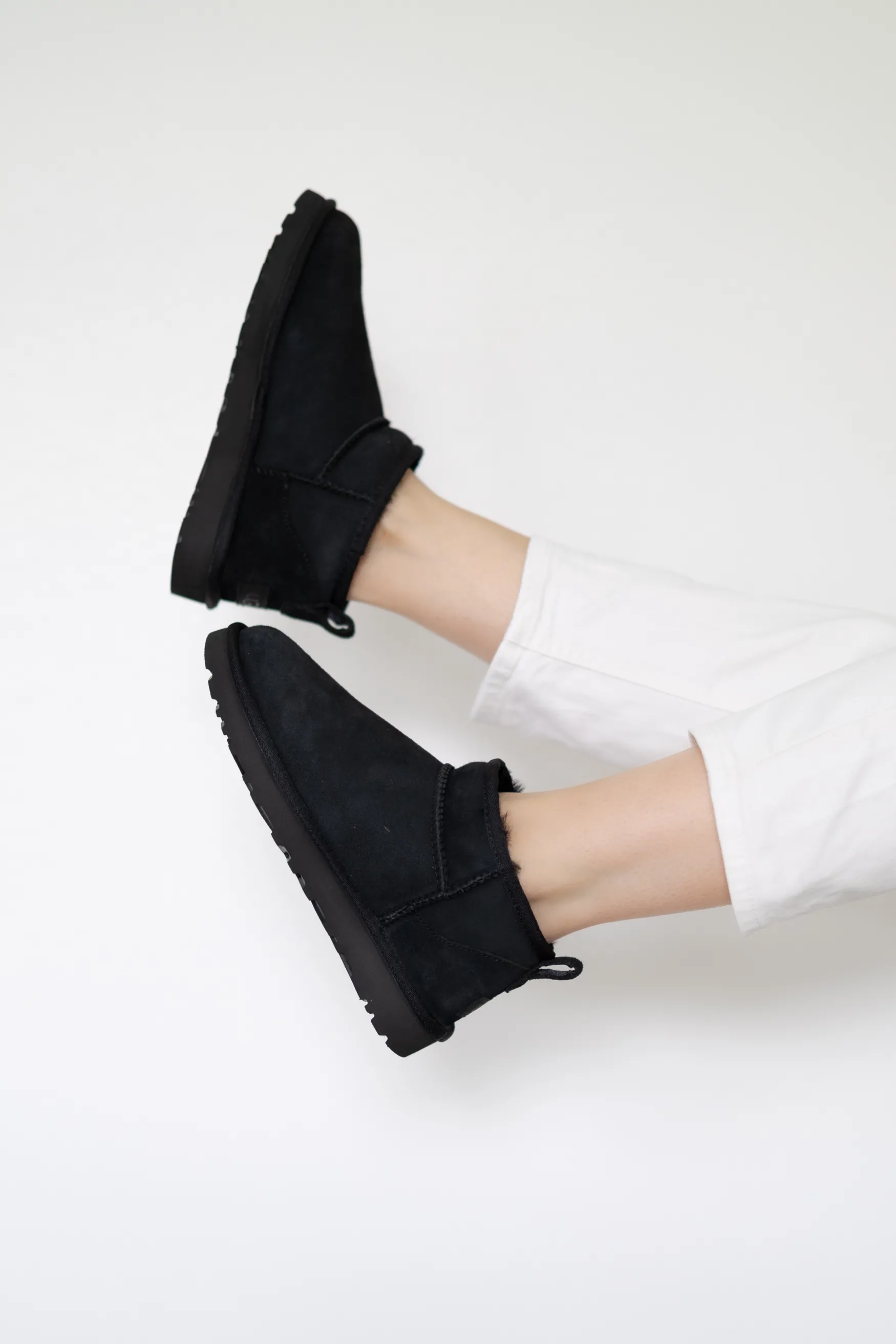 Best UGG Classic ultra mini, black