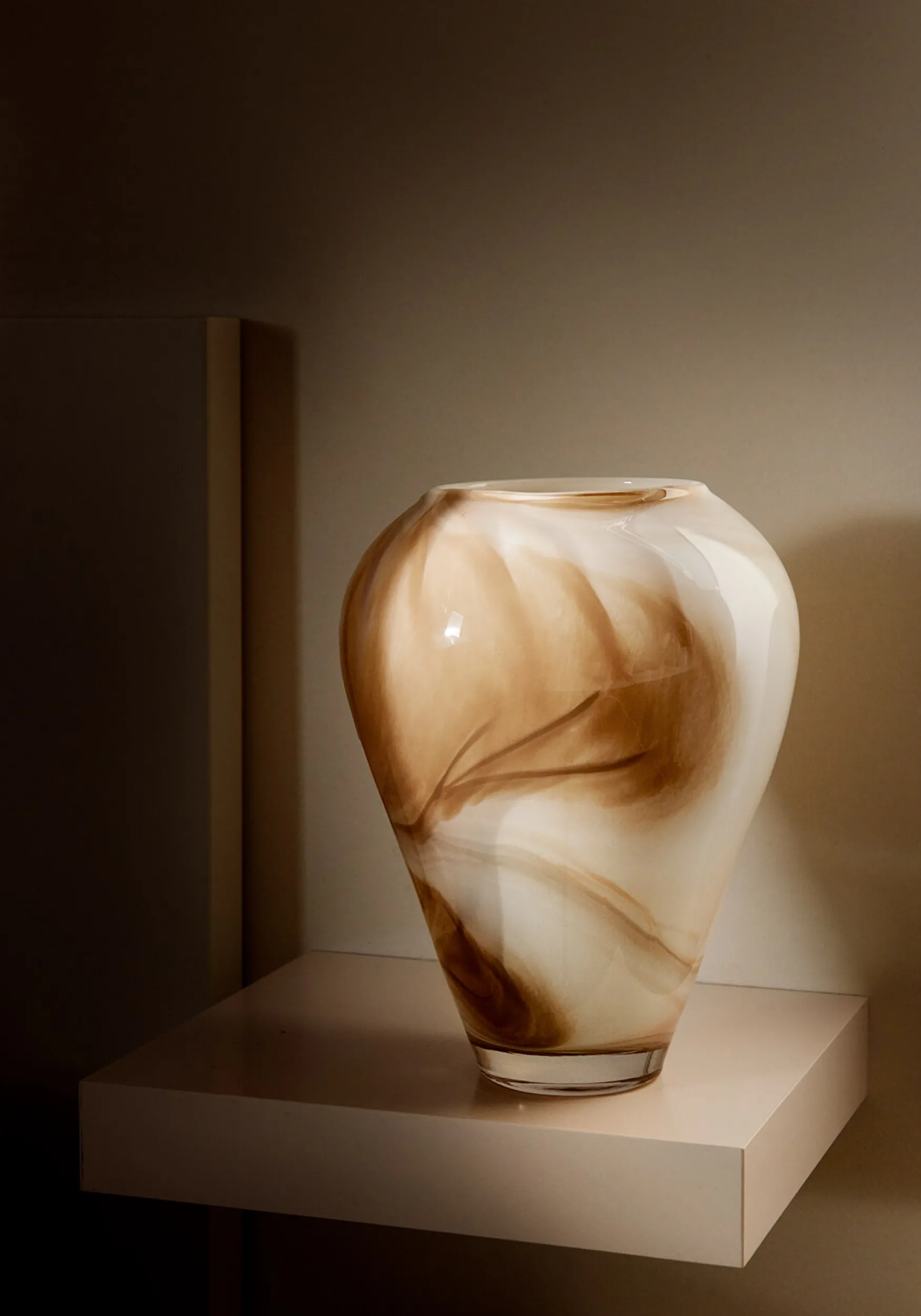 Discount Zelected by Houze Cloud nine vase, iced coffee