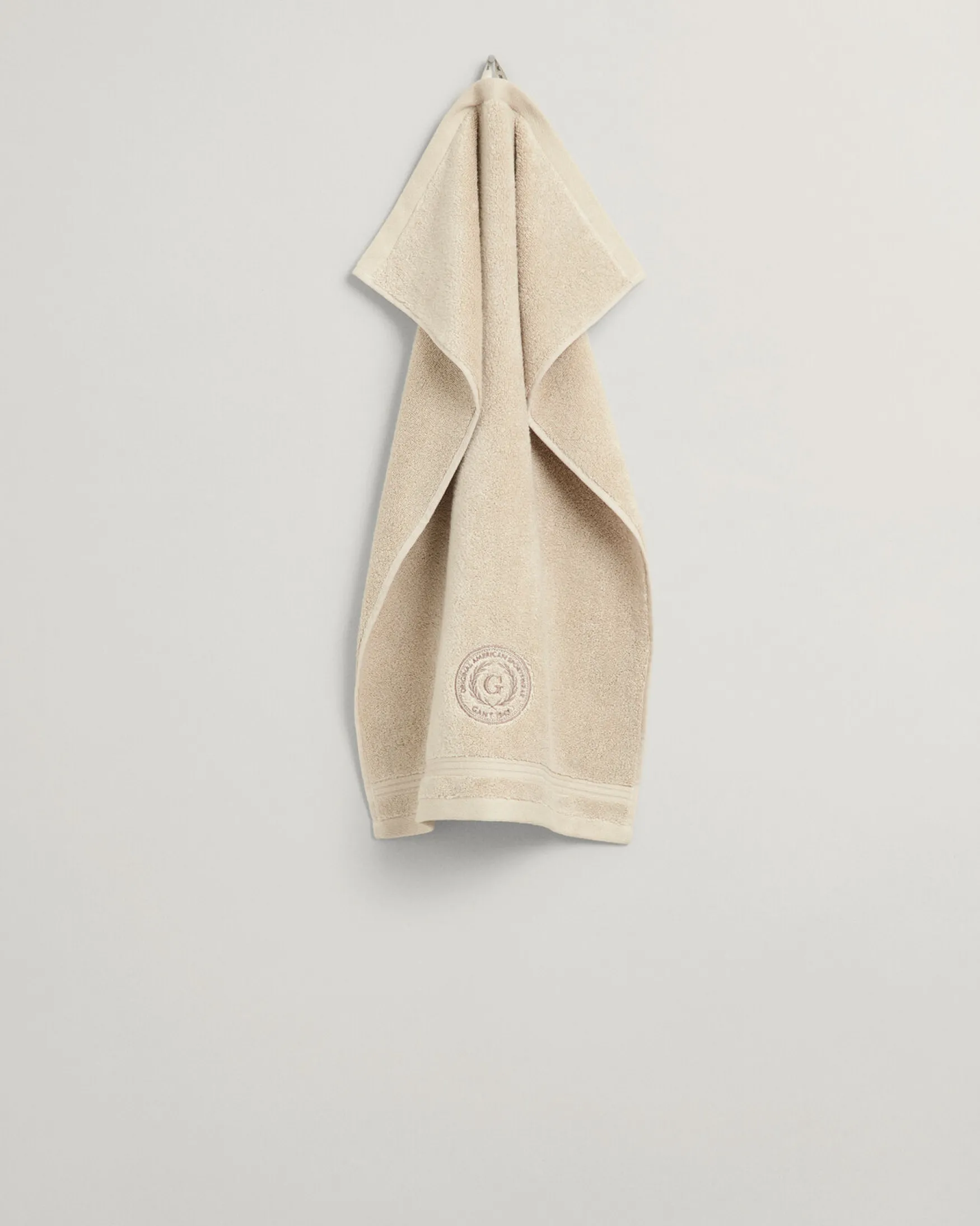 New Gant Home Crest towel 30x50, putty