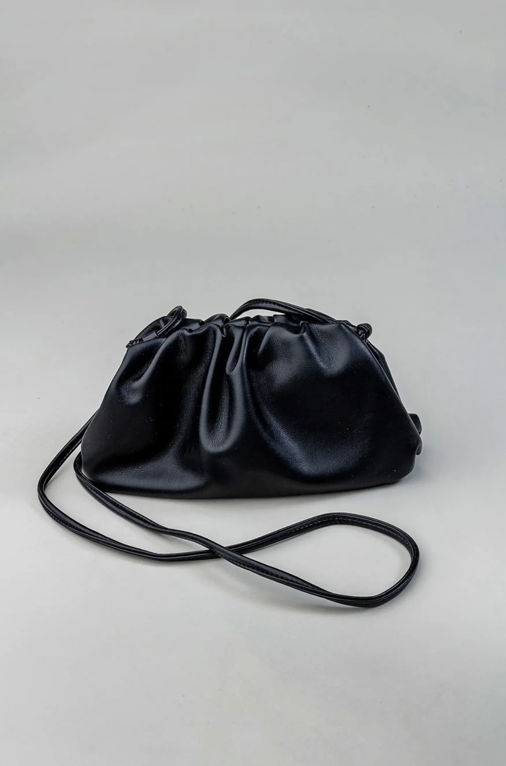 Clearance BOW19 details Dumbling bag, black