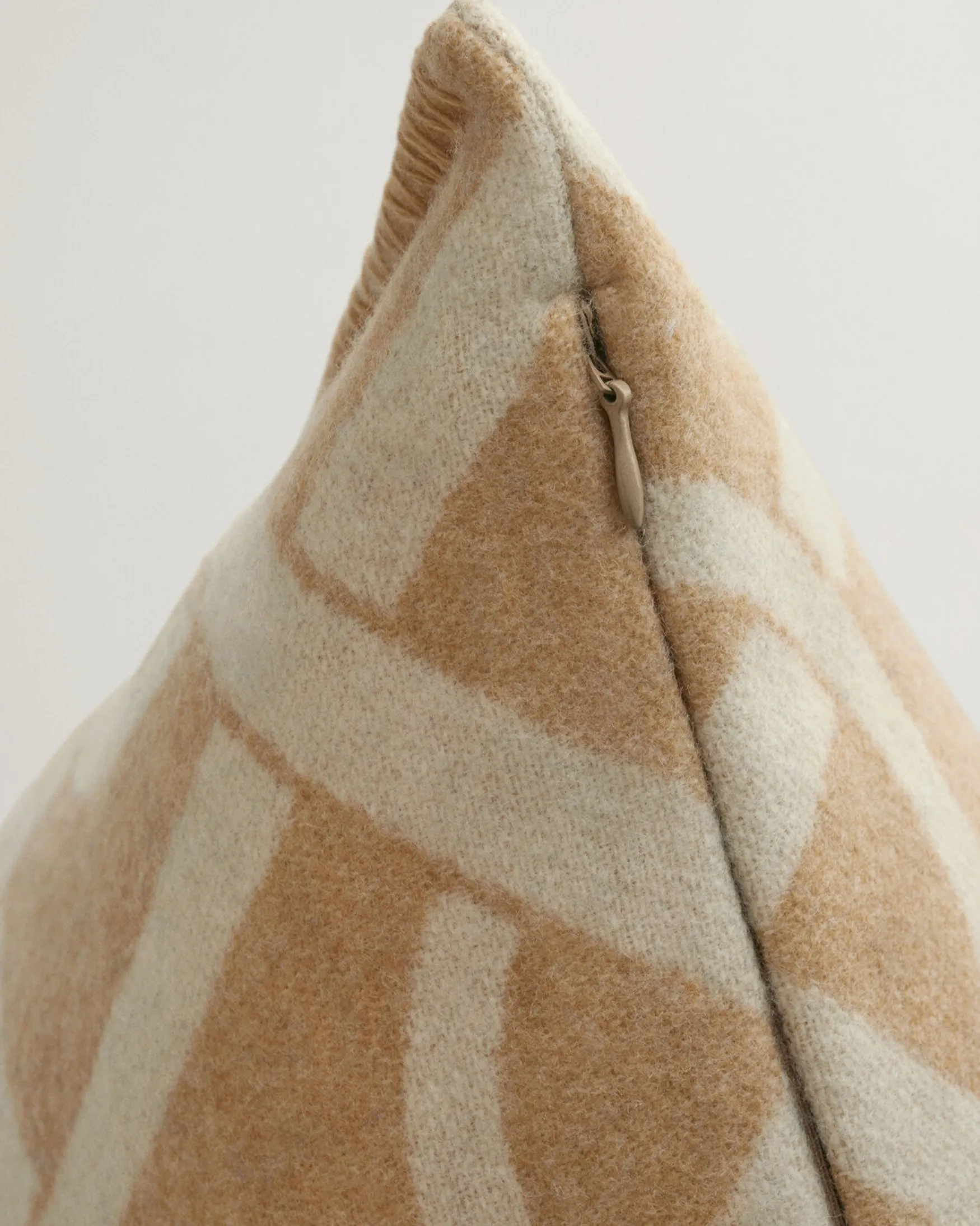 Sale Gant Home G-pattern cushion, dry sand