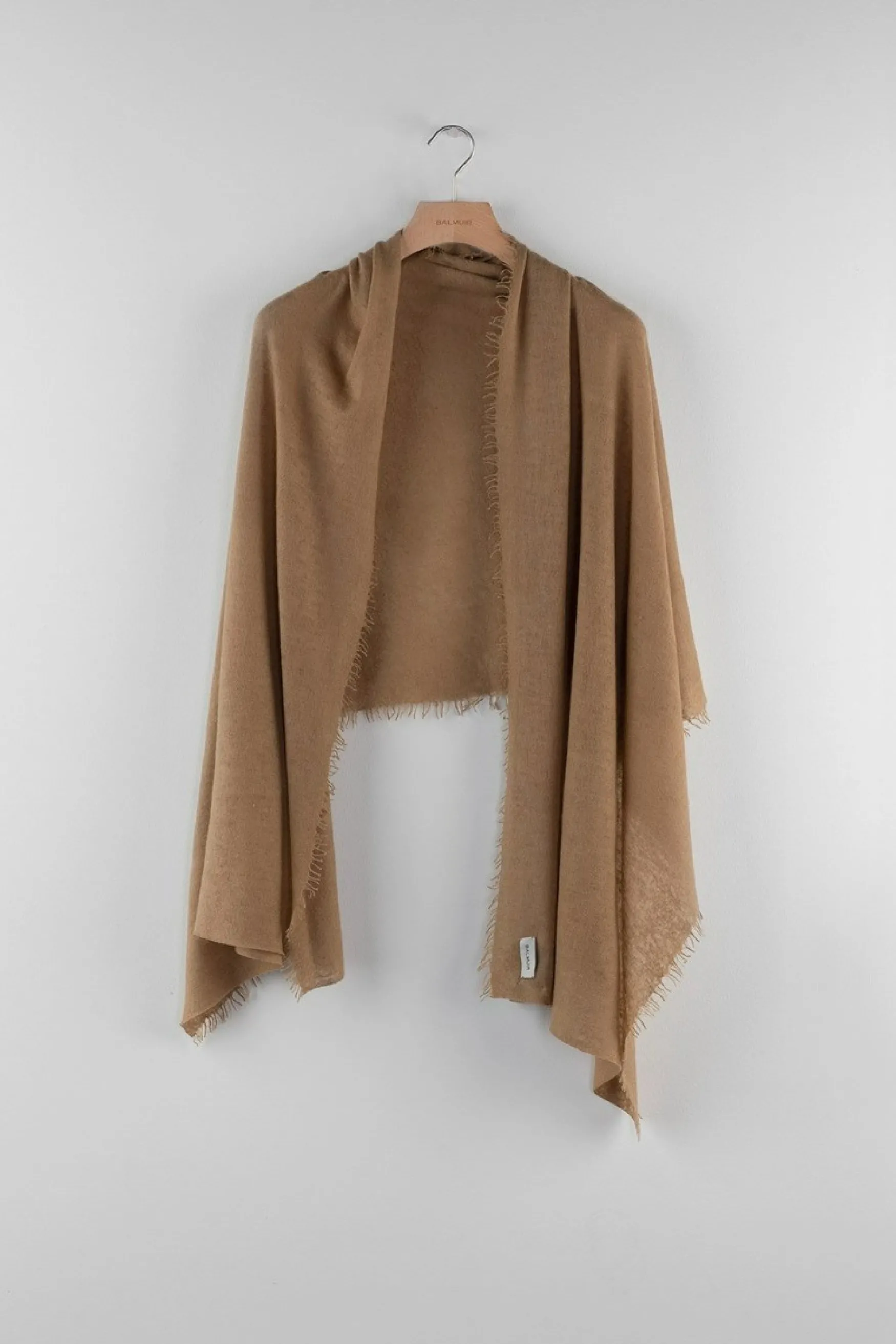 Hot Balmuir Helsinki 70x195, light gold