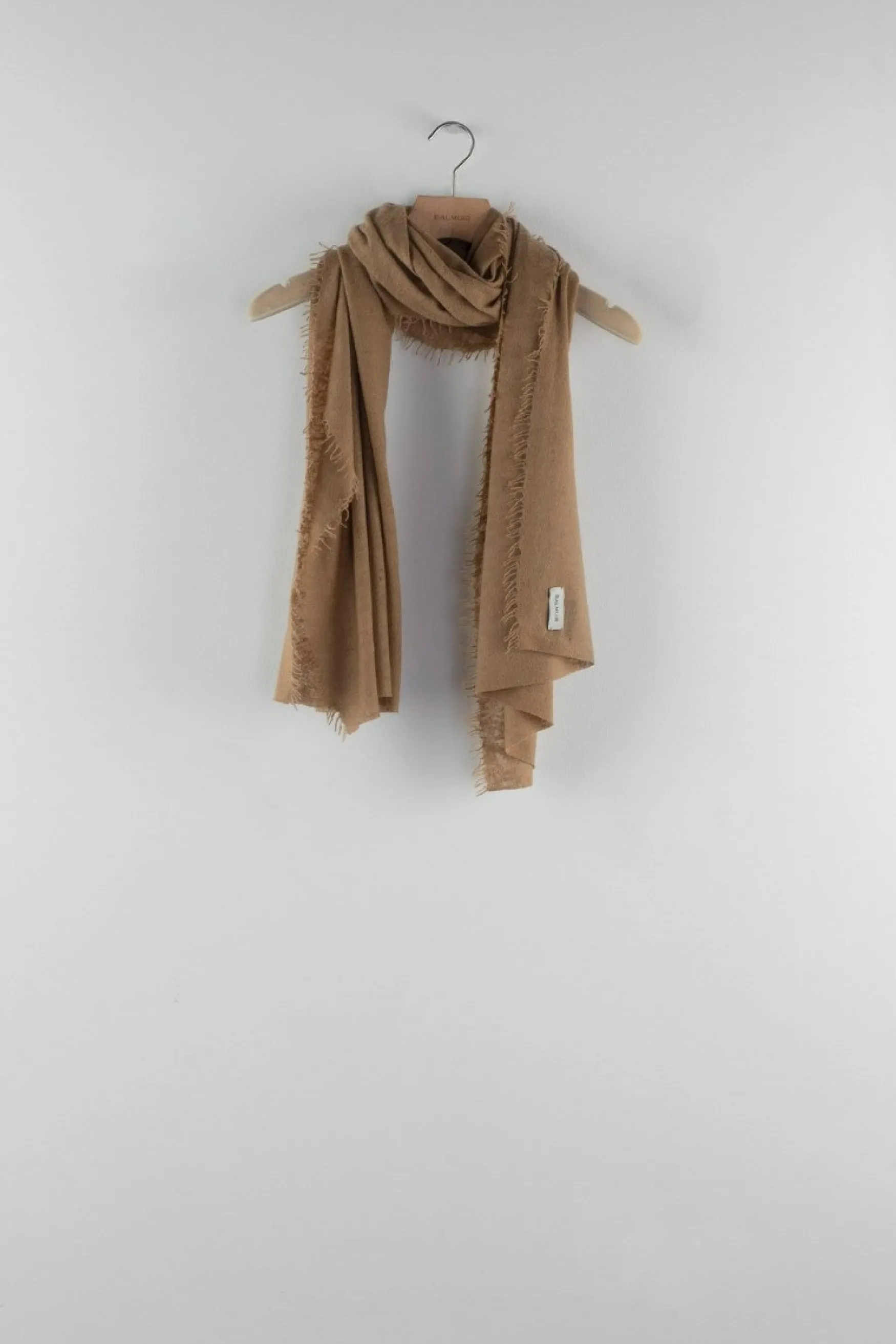 Hot Balmuir Helsinki 70x195, light gold