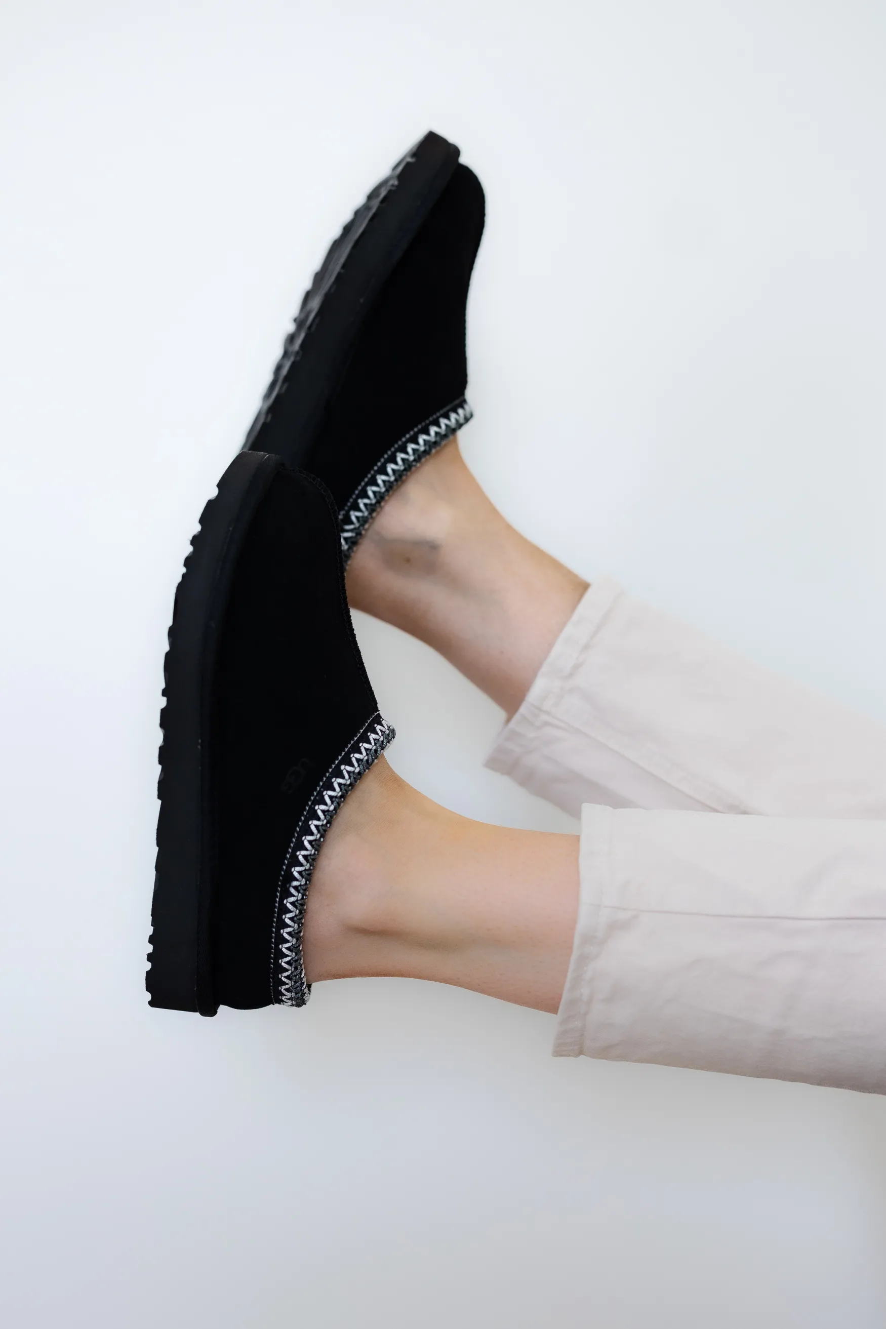 Hot UGG Tasman, black